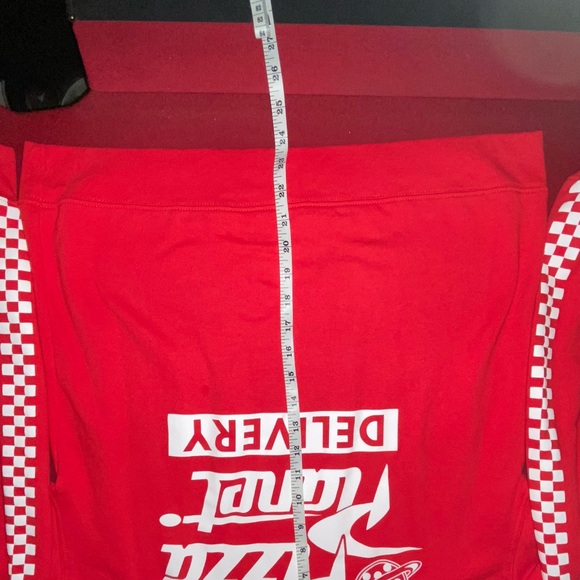 Toy Story Disney Pizza Planet sweatshirt - Picture 5 of 5